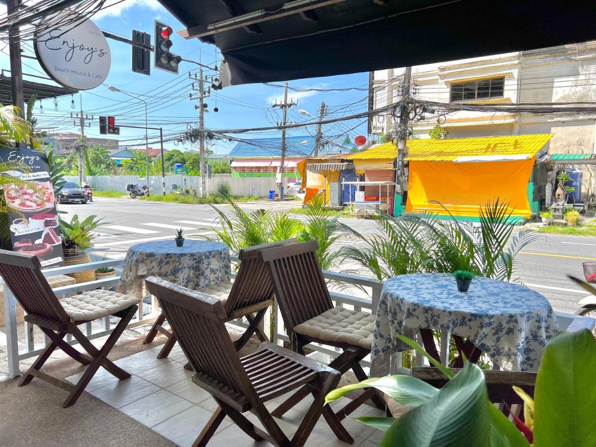 Enjoy'S Beach House & Cafe' Ban Karon Exterior foto